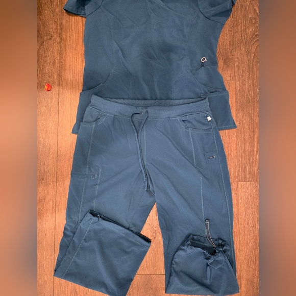 Cherokee Infinity Turquoise Set - Picture 3 of 7